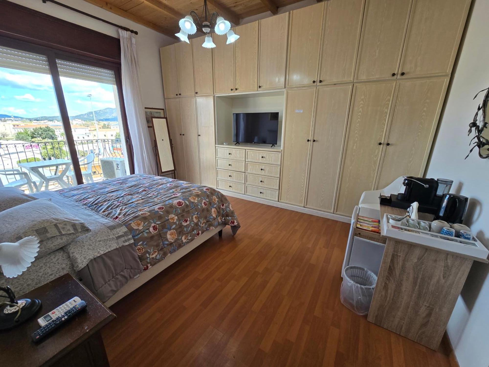 Standaard Tweepersoonskamer met Gedeelde Badkamer