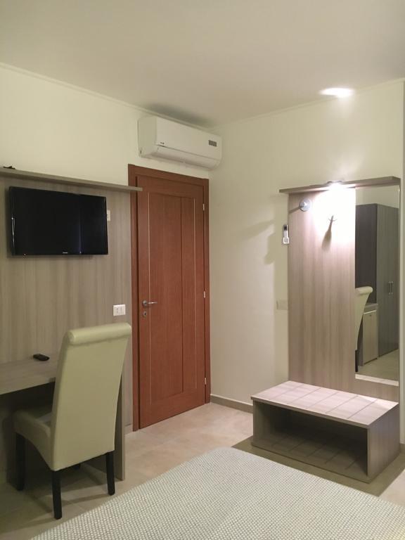 Double or Twin Room Private Bathroom