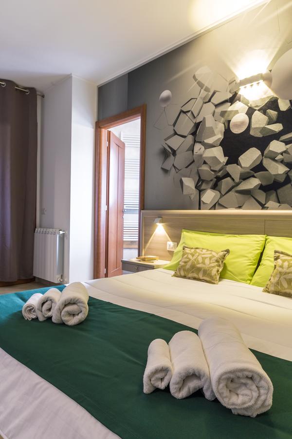 Double or Twin Room Private Bathroom