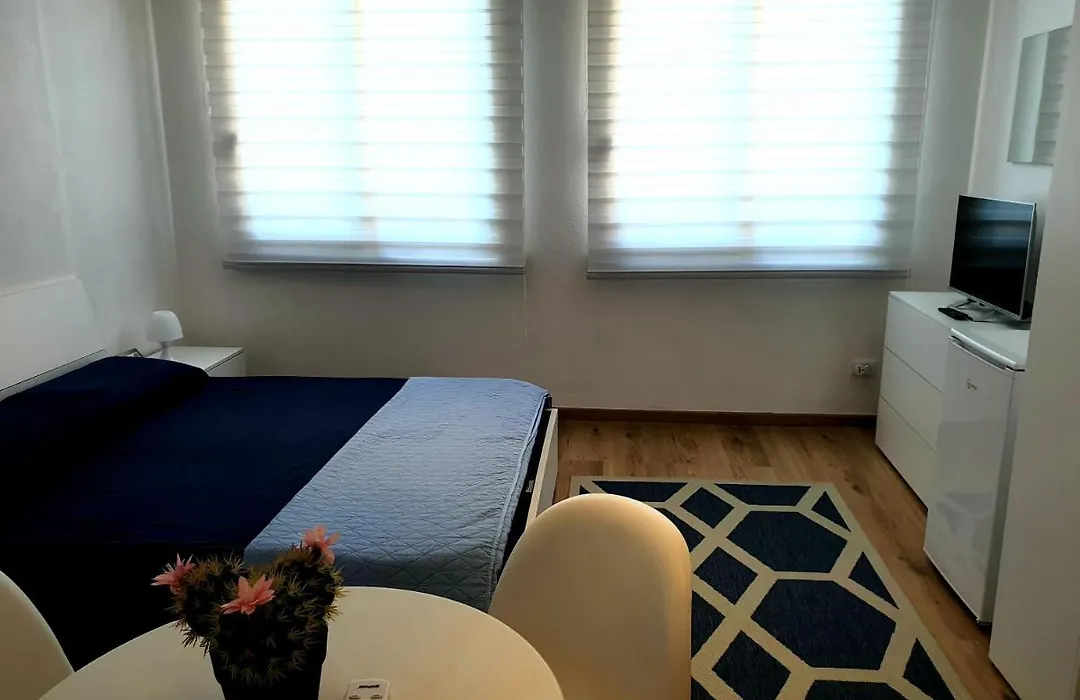 Central City Rooms-1