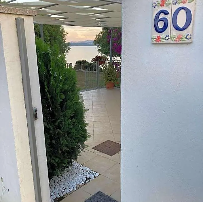 Punta Sirenella-1