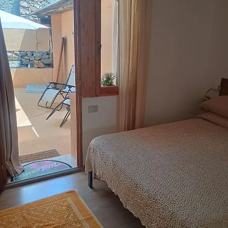 Benjamin Room-2