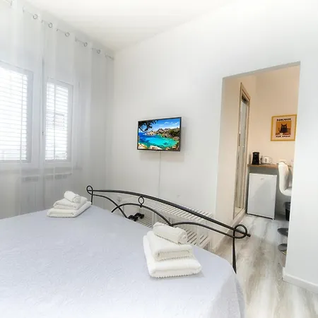 Margherita Guest House-2
